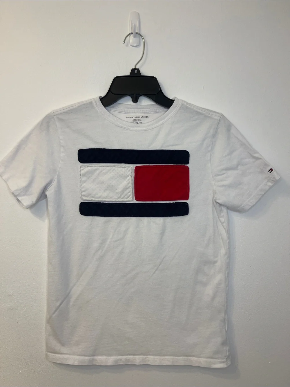 Tommy Hilfiger White Short Sleeve Tee Red and Navy Logo Blocks Size XL 16/18